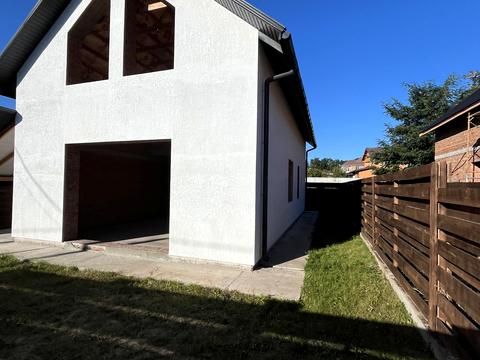 будинок за адресою Молодіжна вул.