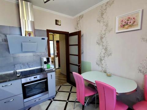квартира за адресою Середня вул., 24 к4