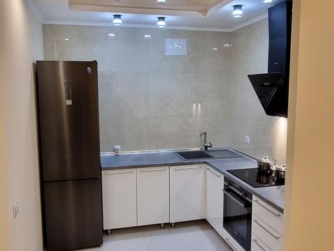 квартира за адресою В'ячеслава Чорновола вул., 60