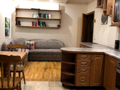 квартира за адресою Київ, Драгоманова вул., 25