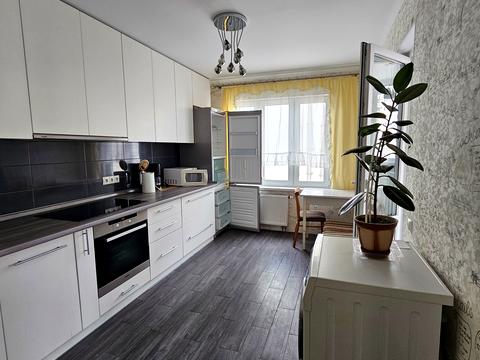 квартира за адресою Сергія Данченка вул., 28-Б