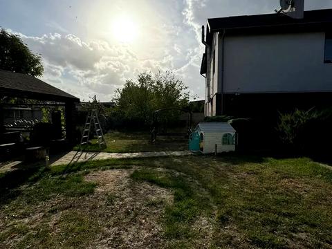 дом по адресу с. Новоалександровка, Молодіжна