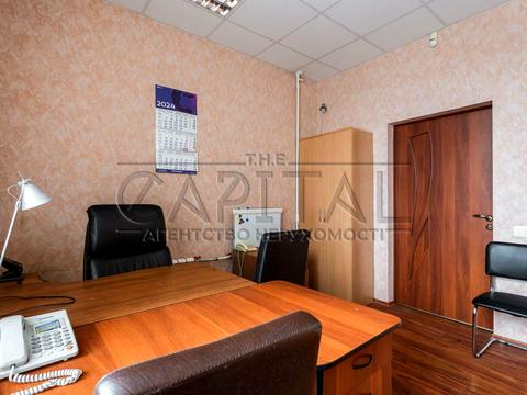 комерційна за адресою Євгенії Мірошниченко вул. (Софії Перовської), 10-Б