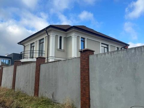 будинок за адресою Кленова вул., 25