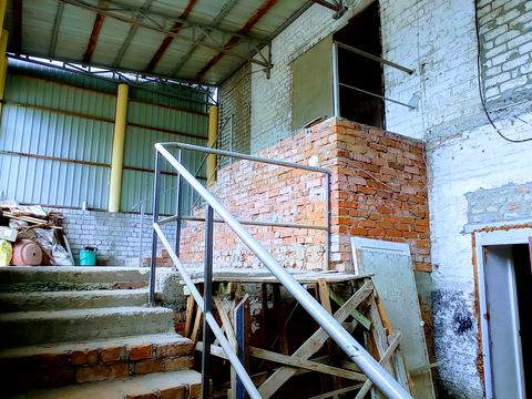 коммерческая по адресу Солідарності, 535