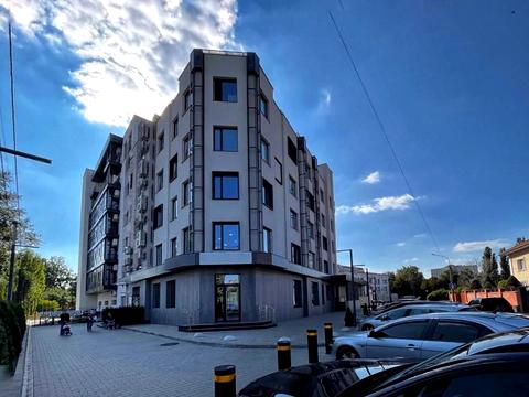 комерційна за адресою Мистецька вул. (Даргомижського), 7