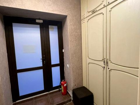 коммерческая по адресу Петра Калнишевського ул. (Михайла Майорова), 7