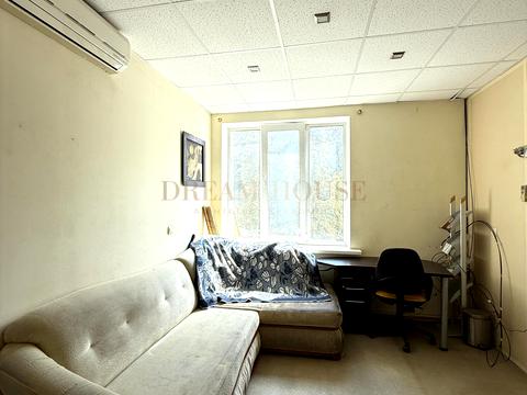 коммерческая по адресу Трёхсвятительская ул., 4