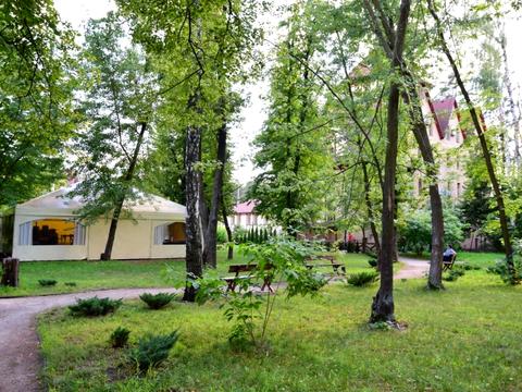 комерційна за адресою Берестейське шосе (Брест-Литовське), 8