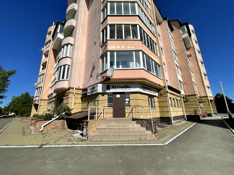 коммерческая по адресу Леся Курбаса ул., 5