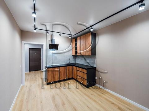 квартира за адресою Любомира Гузара просп. (Космонавта Комарова), 15