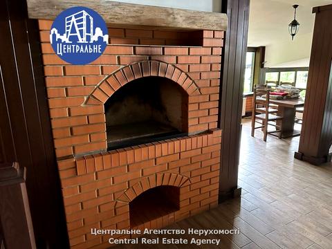 комерційна за адресою Вижницька, 1