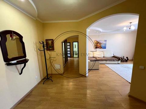 квартира по адресу Олены Пчилки ул., 2