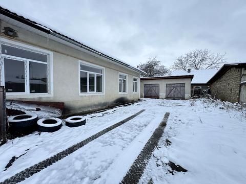 коммерческая по адресу Визволення, 33 б