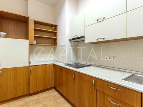 комерційна за адресою Старонаводницька вул., 13