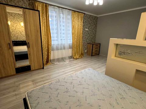 квартира за адресою Перлинна вул., 7