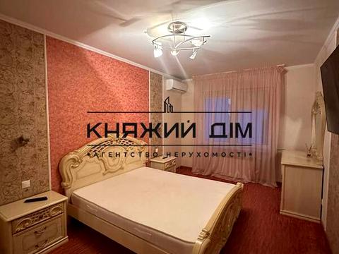 квартира за адресою Драгоманова вул., 1-Б