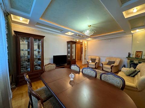 квартира за адресою Залізнична вул., 9