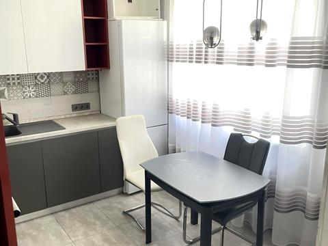 квартира за адресою Домобудівельна вул., 11