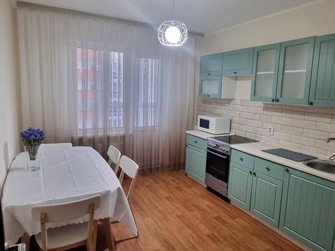 квартира за адресою Софії Русової вул., 5-Б