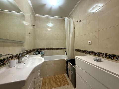 квартира за адресою Регенераторна вул., 4 к1