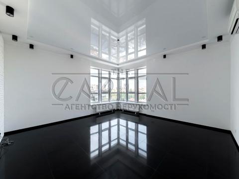 комерційна за адресою Кловський узвіз (Кловський), 7