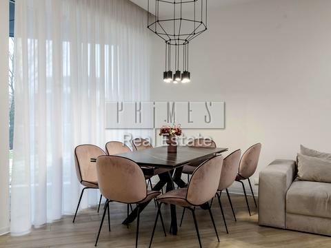 будинок за адресою Вишнева вул.