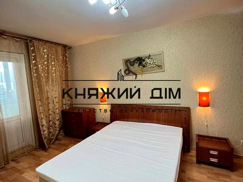 квартира за адресою Драгоманова вул., 12-А