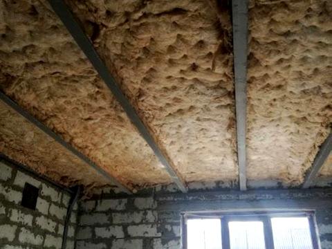 будинок за адресою с. Вишеньки, Садова вул.