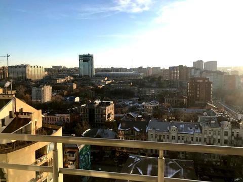 комерційна за адресою Мечникова вул., 19