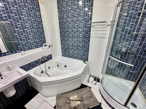 квартира за адресою Михайла Бойчука вул. (Кіквідзе), 5