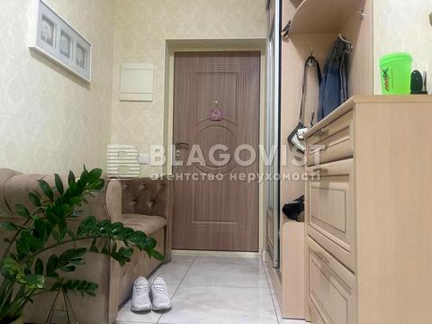 квартира за адресою Ованеса Туманяна вул., 15-А