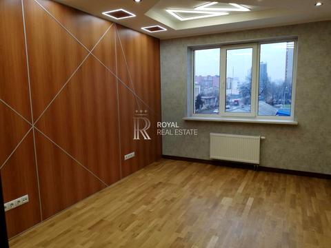 комерційна за адресою Казимира Малевича вул. (Боженка), 89