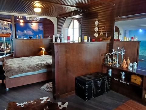 комерційна за адресою Сім'ї Стешенків, 7