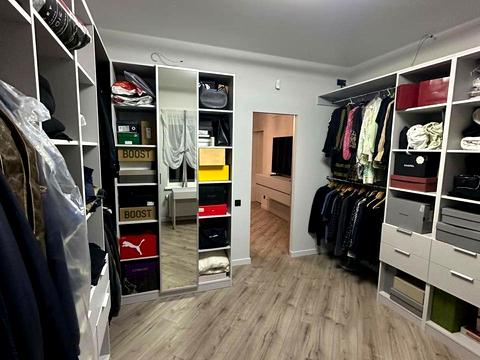 будинок за адресою смт. Таїрове, Айвова
