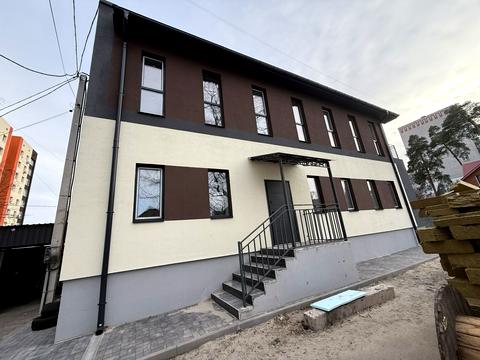 комерційна за адресою Соборна вул., 107л