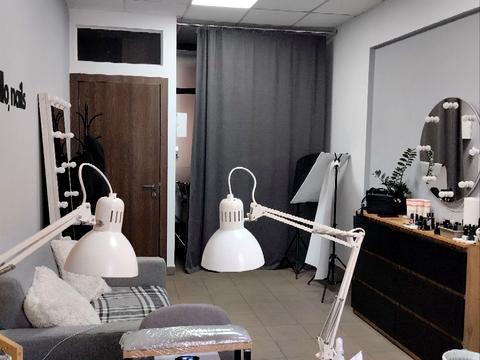 комерційна за адресою Кардинала Любомира Гузара вул., 47