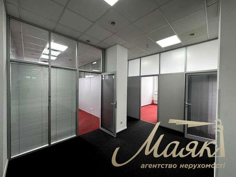 коммерческая по адресу Героїв Космосу ул., 4