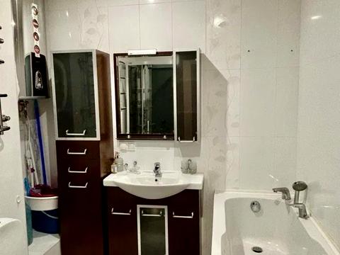 квартира за адресою Героїв Оборони вул., 10-А