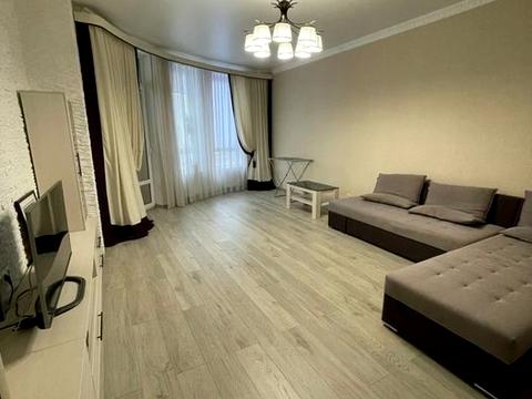 квартира по адресу Николая Михновского бульв. (Дружбы народов), 14-16