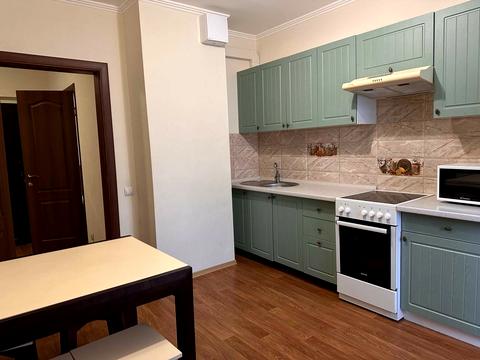 квартира за адресою Софії Русової вул., 3-А