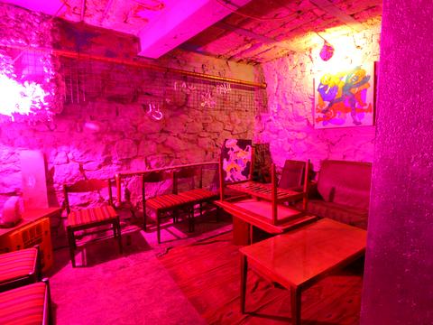 комерційна за адресою Кудрявська вул., 8-А