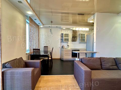 квартира за адресою Дмитра Чижевського вул. (Петра Чаадаєва), 2