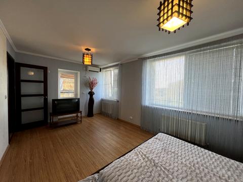 дом по адресу Вулиця Леоніда Каденюка (Комарова), 80а