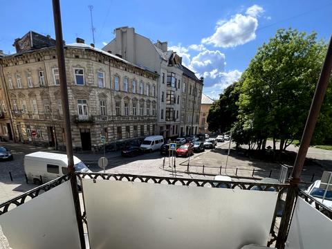 квартира за адресою Святого Теодора пл., 6