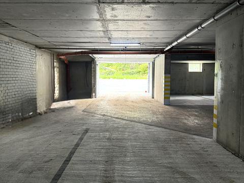 паркомісце за адресою Землеробський пров., 25