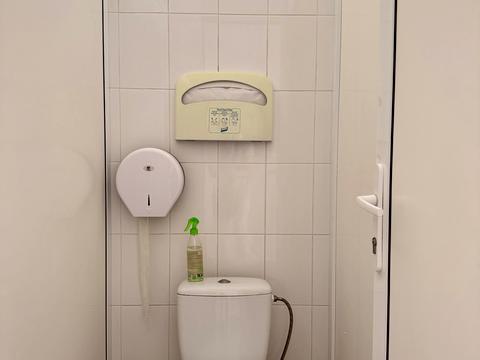 комерційна за адресою Канатна вул., 22