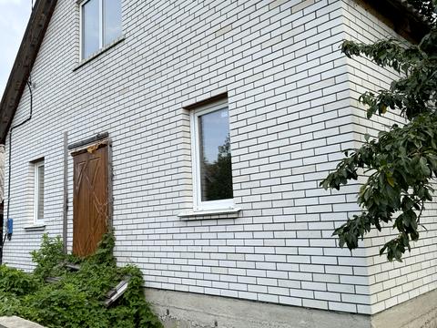 будинок за адресою Вишнева