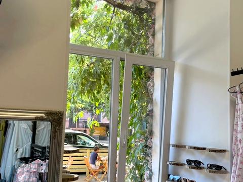 комерційна за адресою Софіївська вул., 23