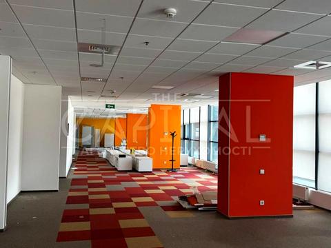 комерційна за адресою Степана Бандери просп. (Московський), 28А